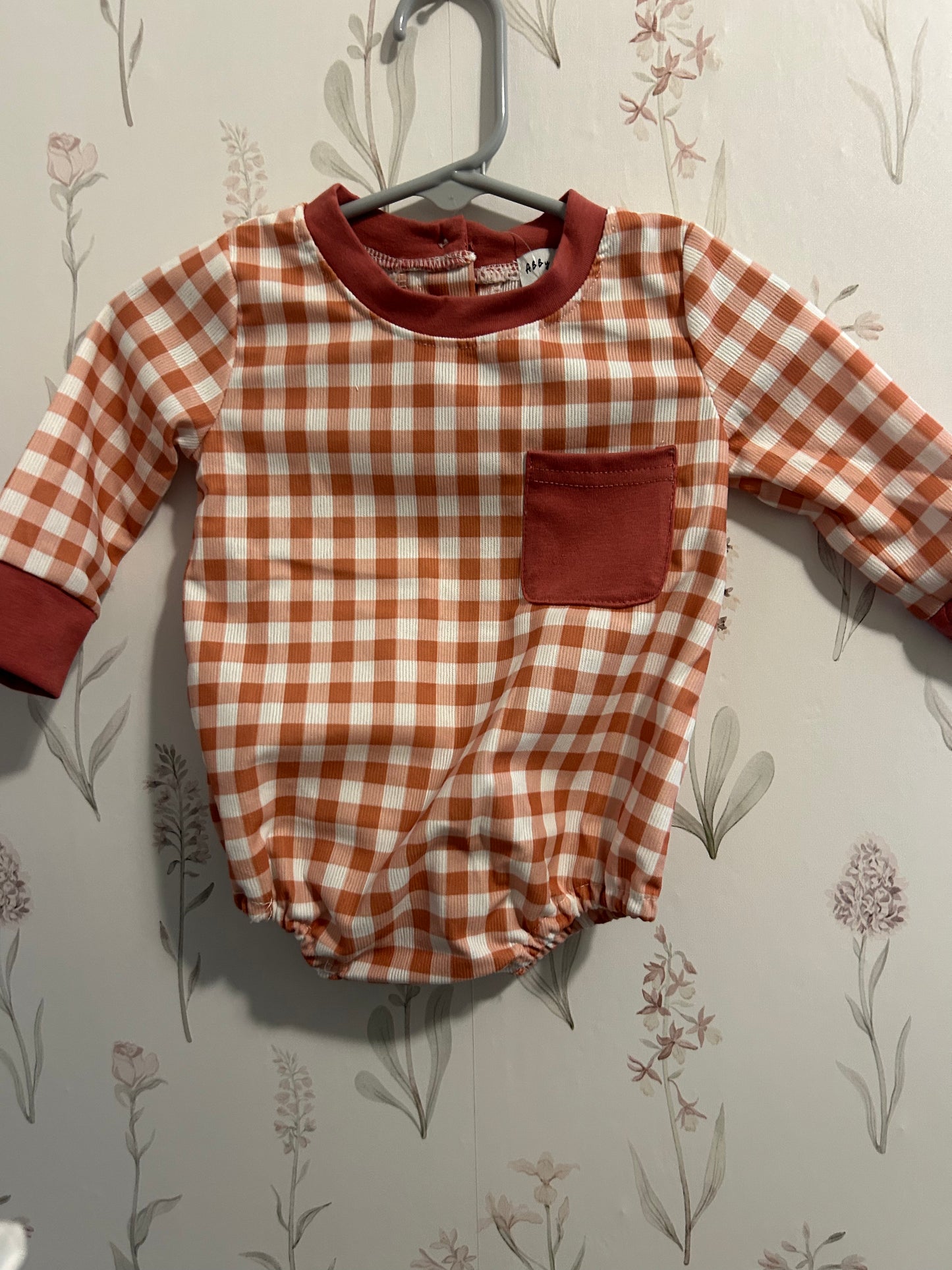 Rust checkered boy bubble