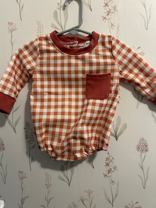 Rust checkered boy bubble